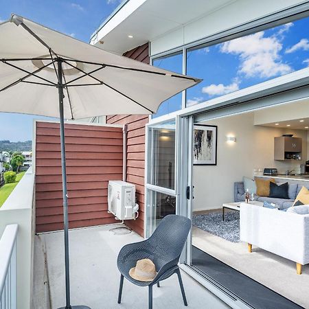 Ocean Serenity Apartments Whitianga Exteriör bild