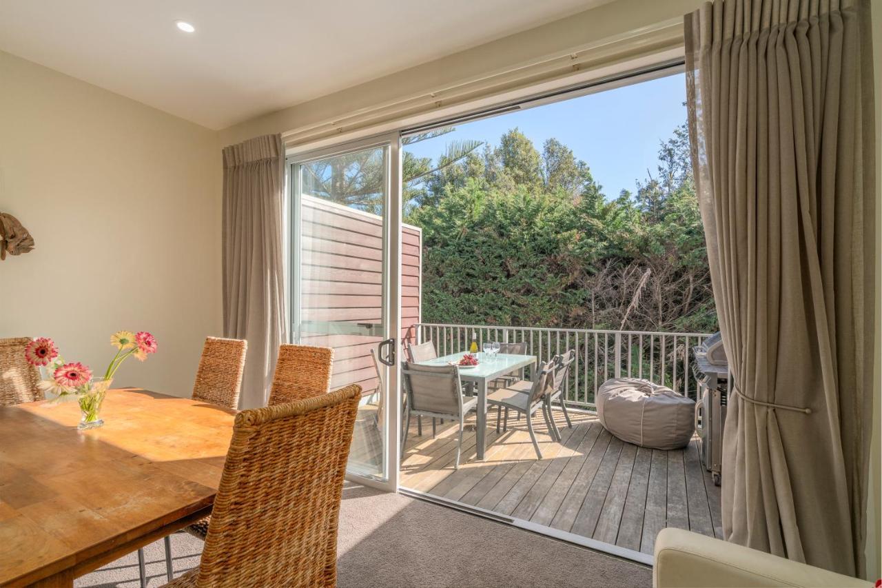 Ocean Serenity Apartments Whitianga Exteriör bild