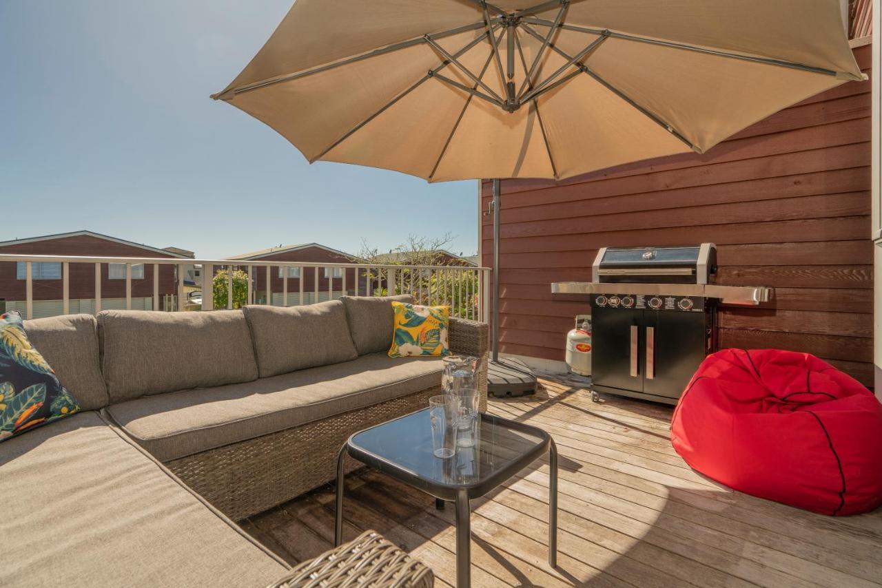 Ocean Serenity Apartments Whitianga Exteriör bild