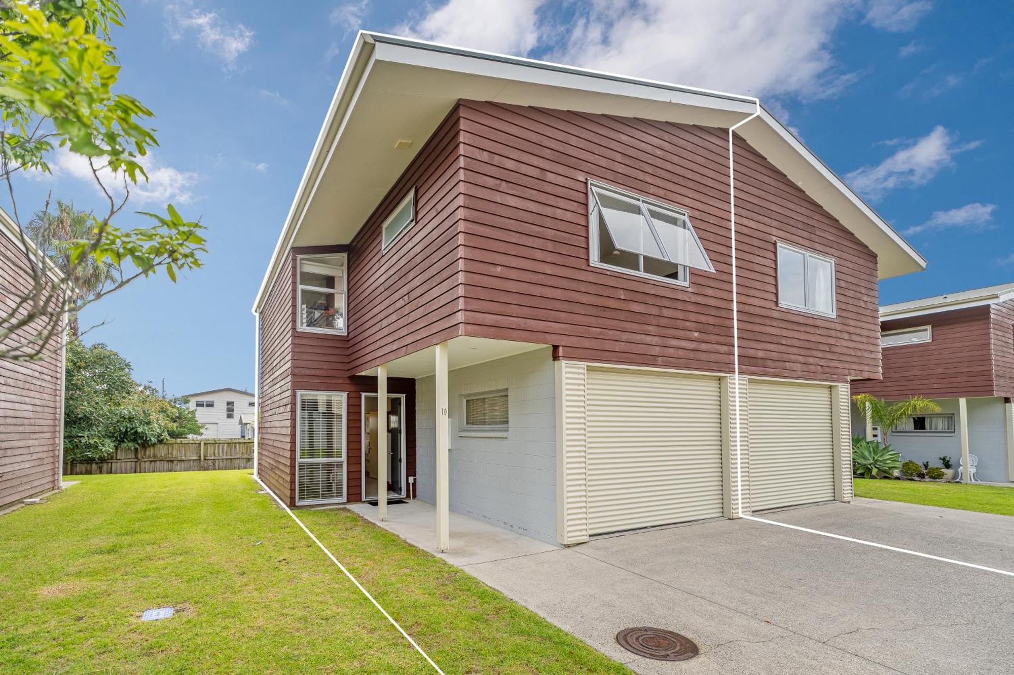 Ocean Serenity Apartments Whitianga Exteriör bild