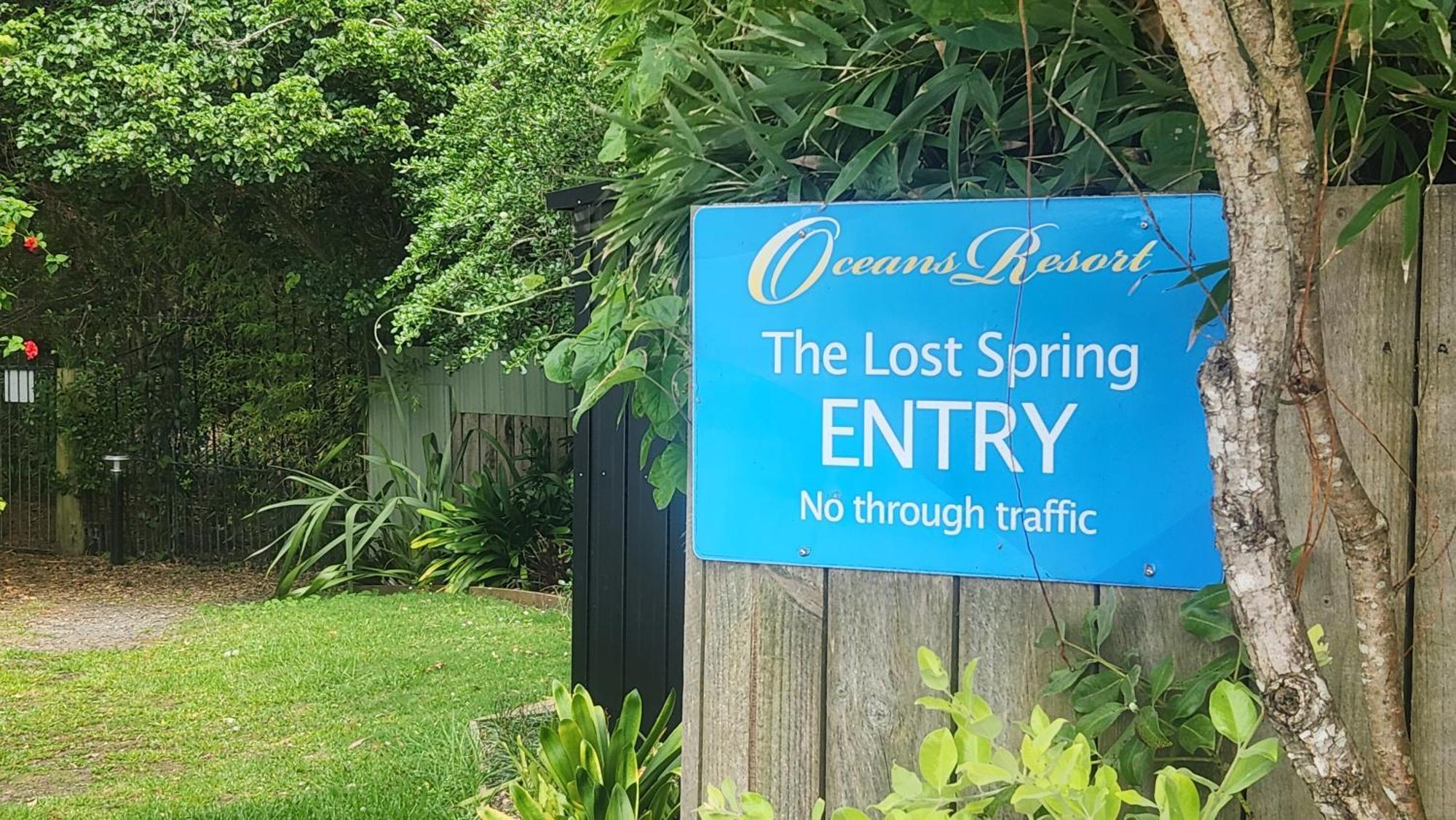 Ocean Serenity Apartments Whitianga Exteriör bild